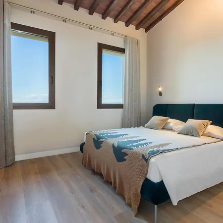 Correggiolo Romantic Apartment, Pool, Montaione, Toscana Apartment
